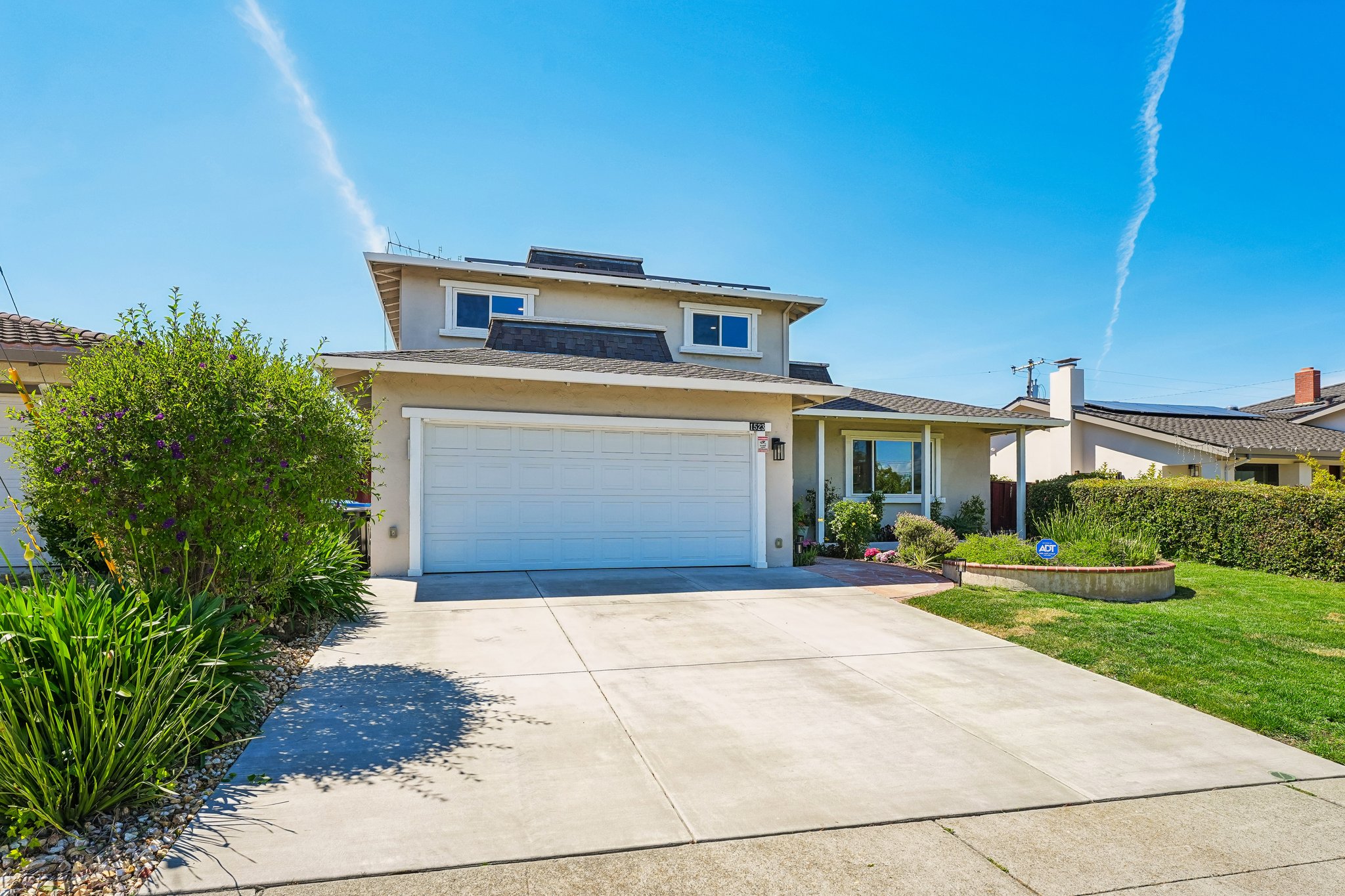 Johnson Ave-S2404-004.jpg