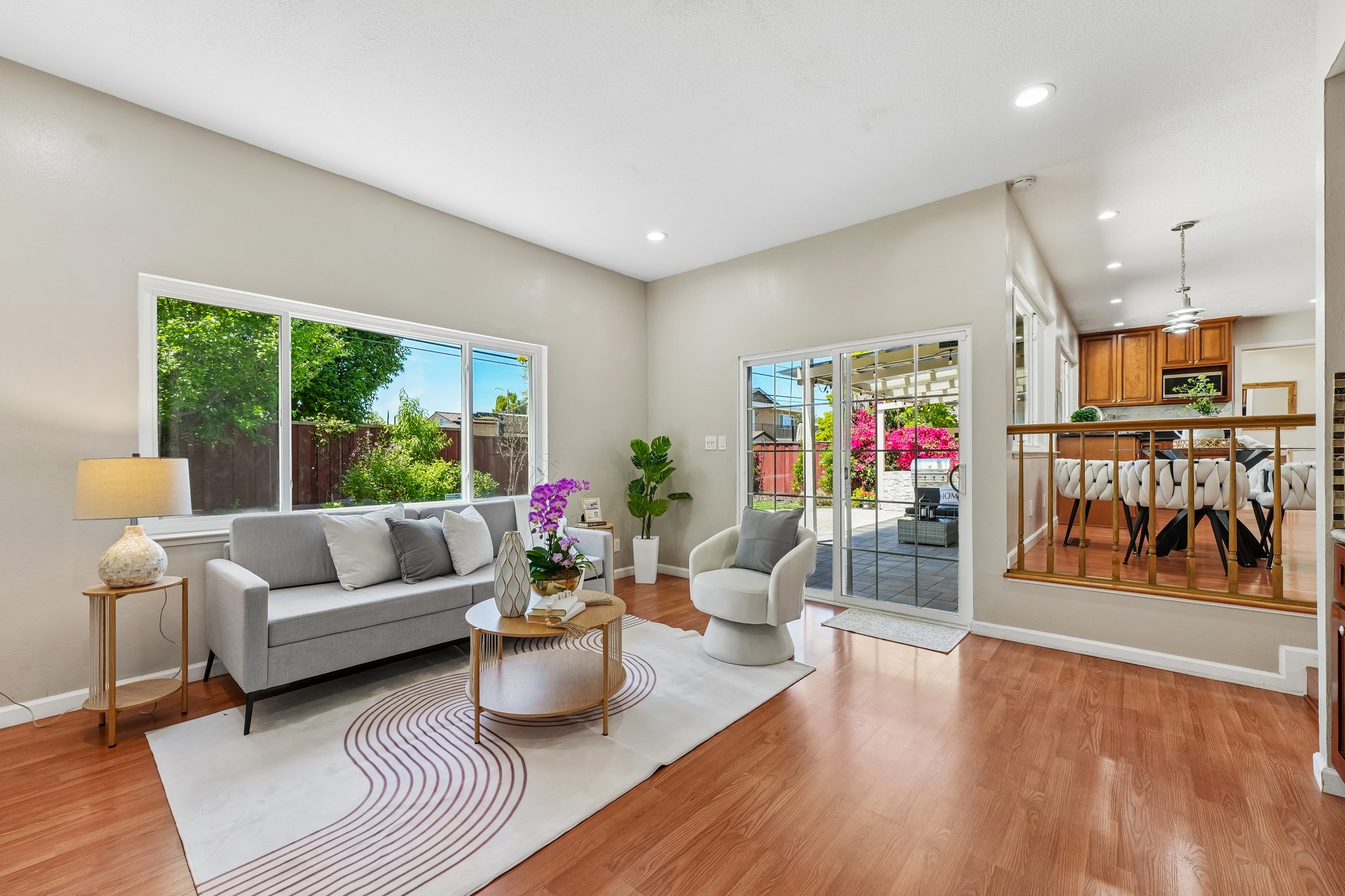 Johnson Ave-S2404-013.jpg