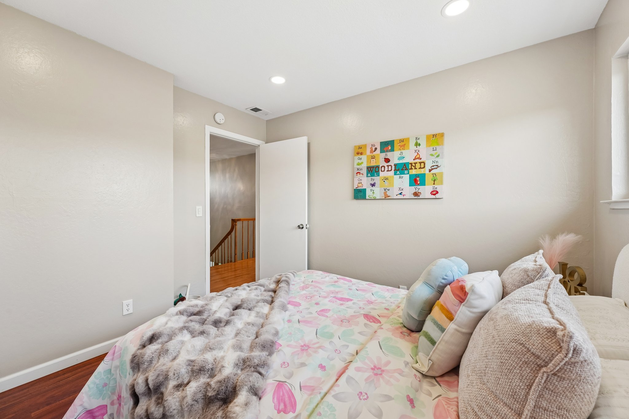 Johnson Ave-S2404-051.jpg