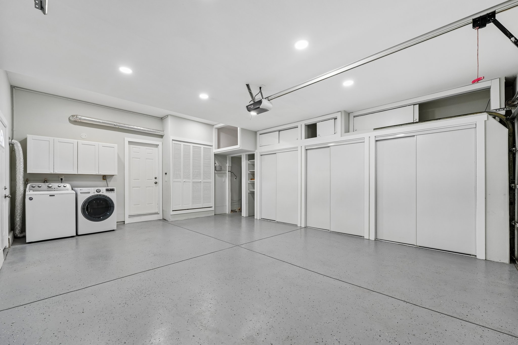 Johnson Ave-S2404-065.jpg