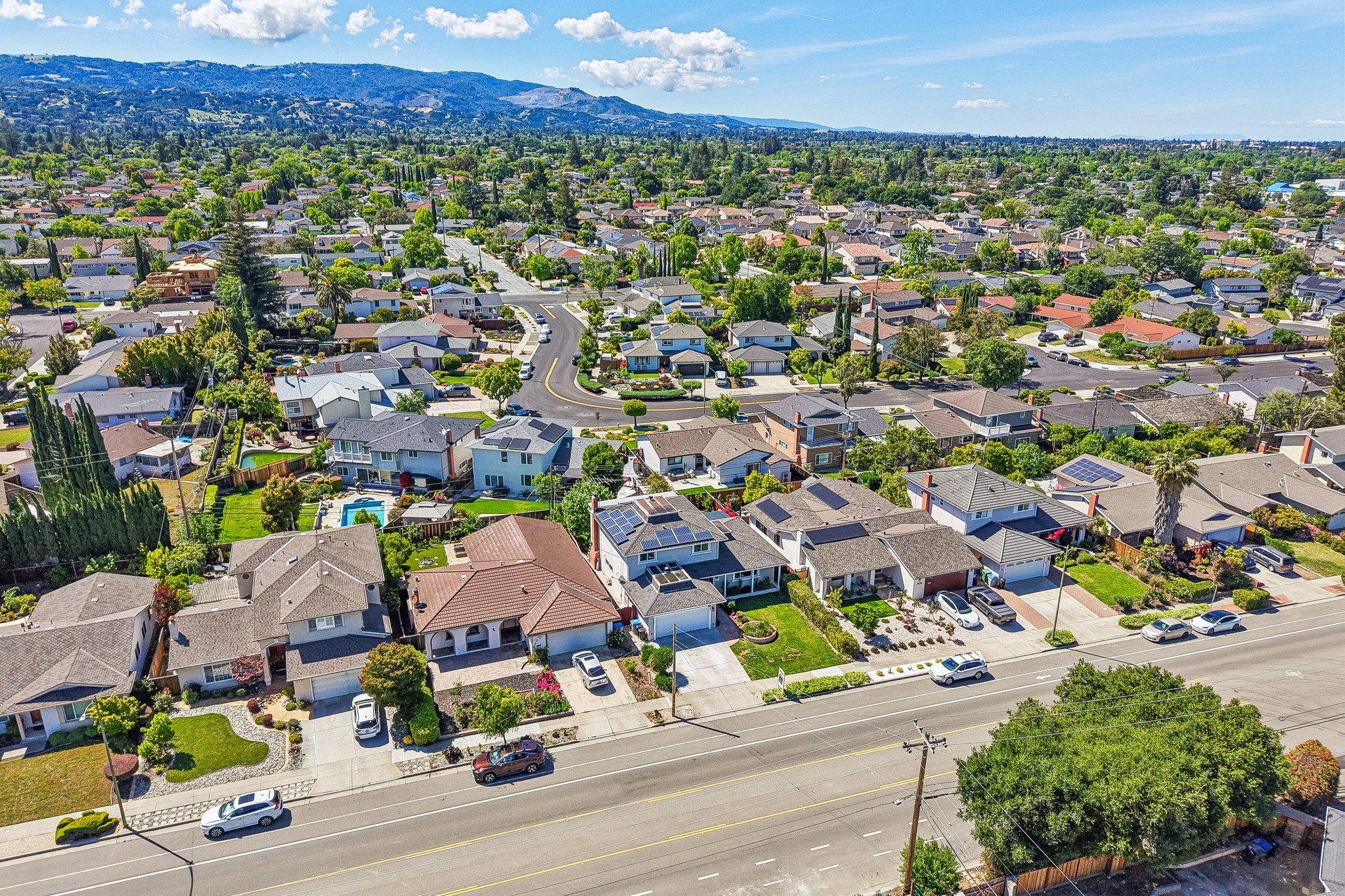 Johnson Ave-S2404-081.jpg