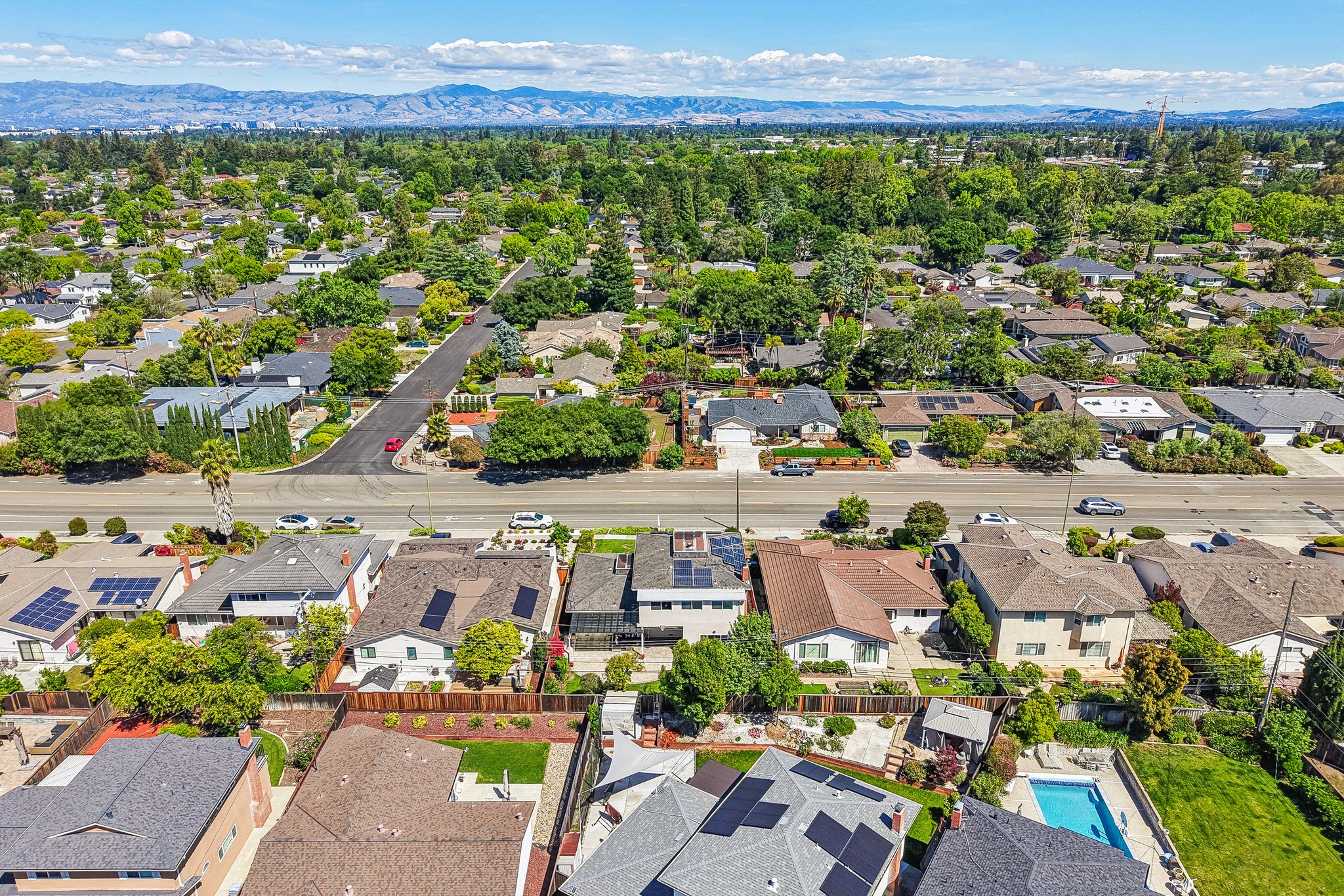 Johnson Ave-S2404-083.jpg