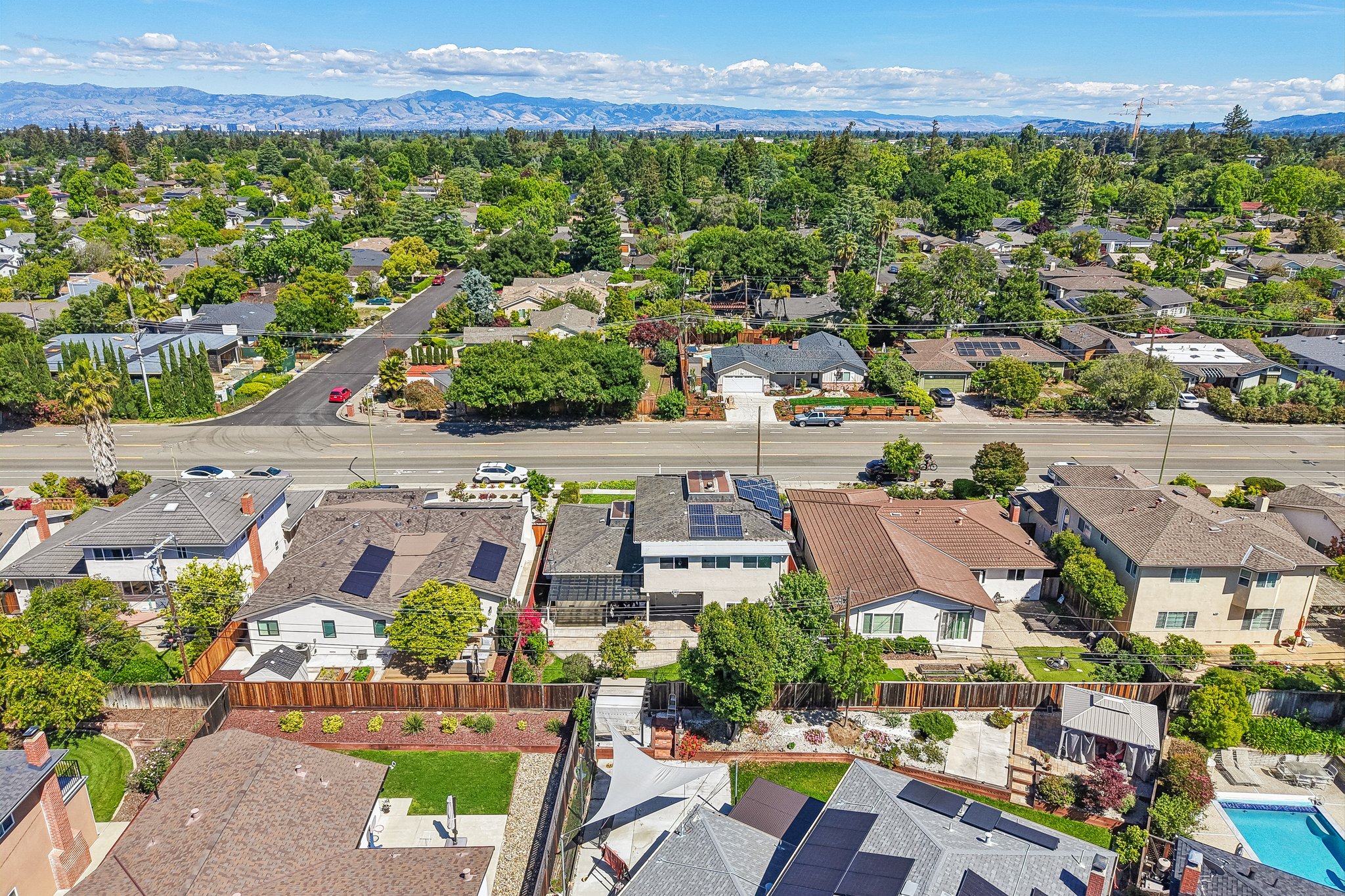 Johnson Ave-S2404-086.jpg