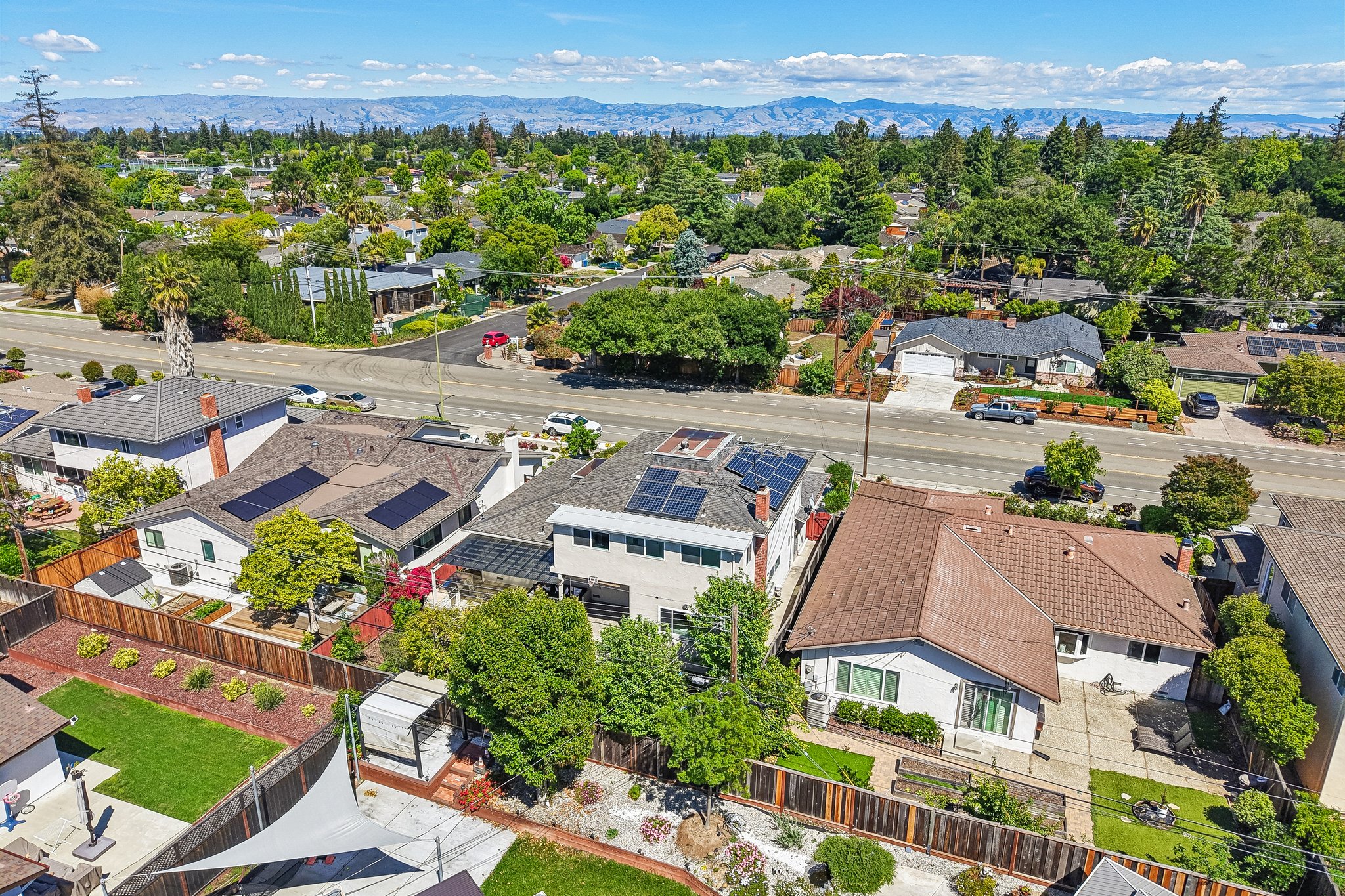 Johnson Ave-S2404-087.jpg