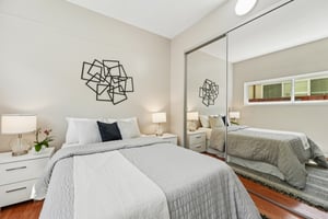 Johnson Ave-S2404-040.jpg