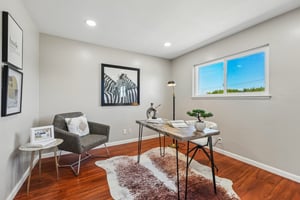 Johnson Ave-S2404-042.jpg