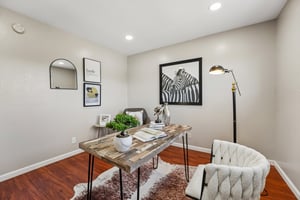 Johnson Ave-S2404-043.jpg