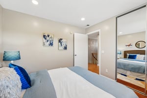 Johnson Ave-S2404-049.jpg