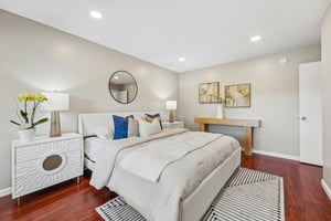 Johnson Ave-S2404-054.jpg