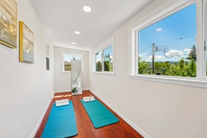 Johnson Ave-S2404-057.jpg