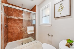 Johnson Ave-S2404-060.jpg