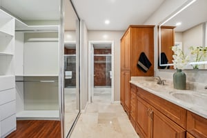 Johnson Ave-S2404-063.jpg