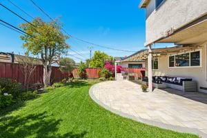 Johnson Ave-S2404-071.jpg