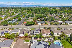 Johnson Ave-S2404-083.jpg