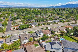 Johnson Ave-S2404-084.jpg