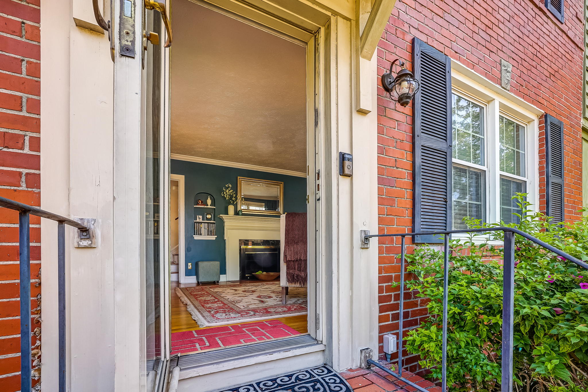 Front Entry Detail