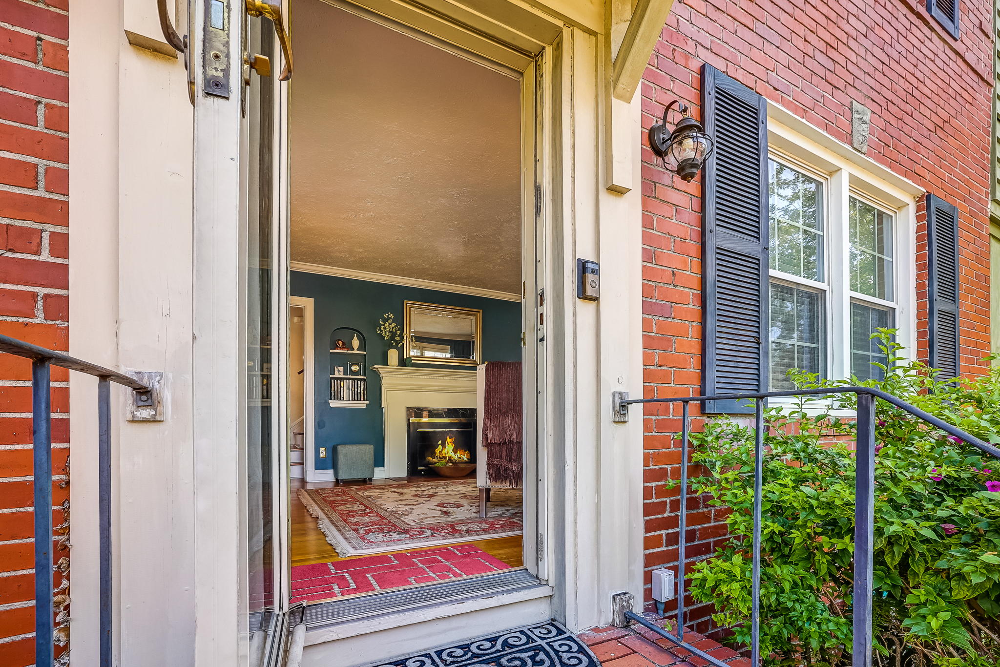 Front Entry Detail