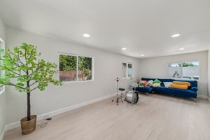 Rolling Ridge Dr-S2606-028.jpg