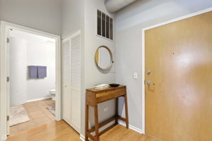 1524 S Sangamon St 414S_004