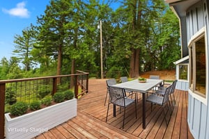 DSC04978 virtually staged.jpeg