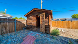  Photo 44