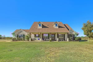 Farm to Market Rd 1704-001.jpg