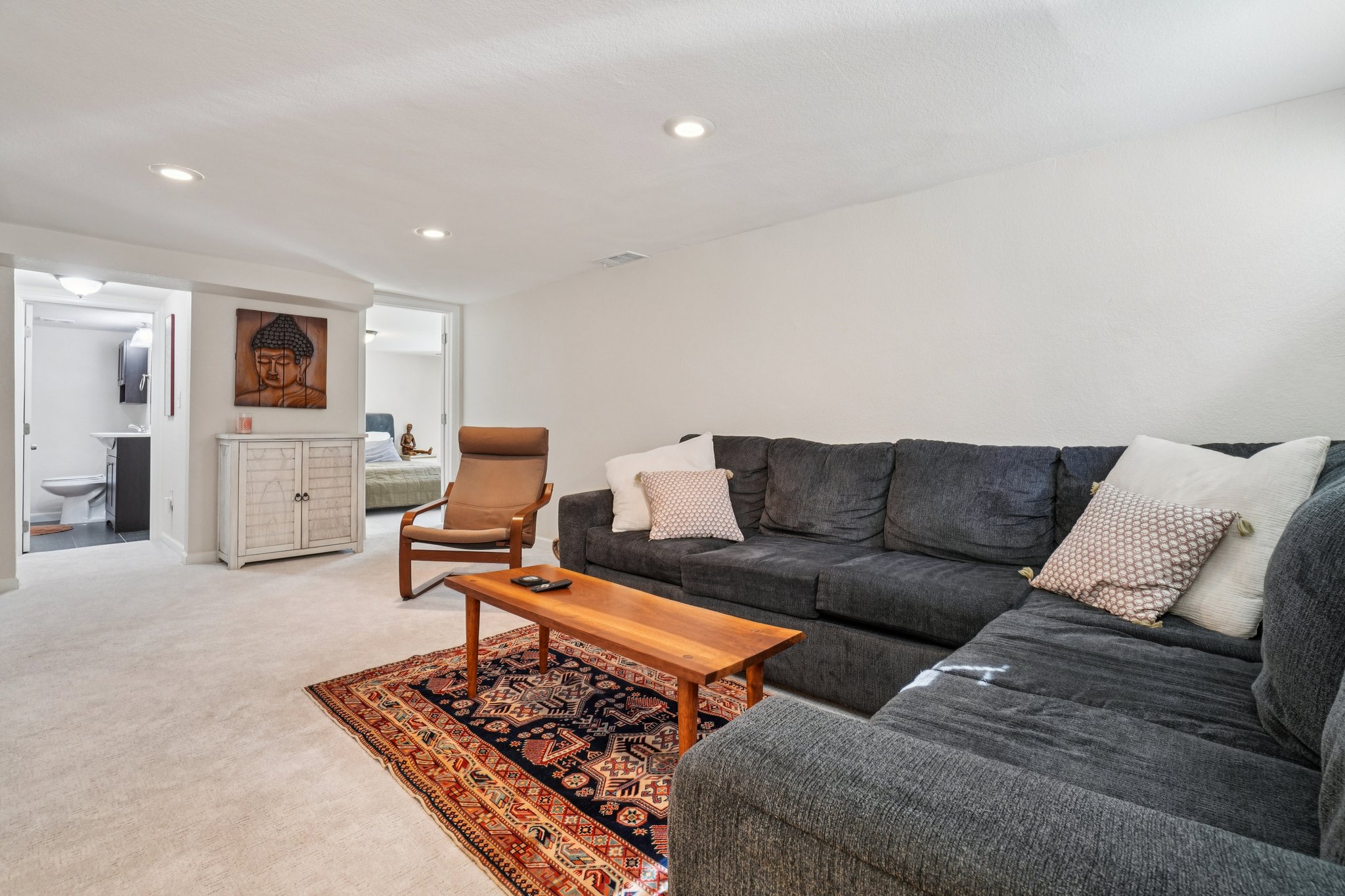 Holly St-S1803-024.jpg