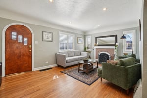 Holly St-S1803-007.jpg