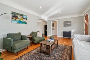 Holly St-S1803-009.jpg