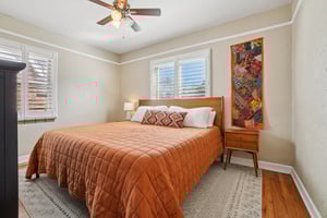 Holly St-S1803-019.jpg