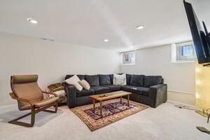 Holly St-S1803-023.jpg