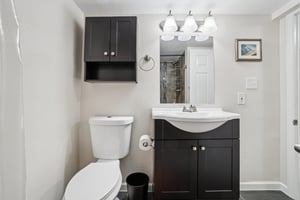 Holly St-S1803-030.jpg