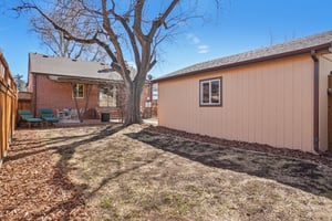 Holly St-S1803-033.jpg