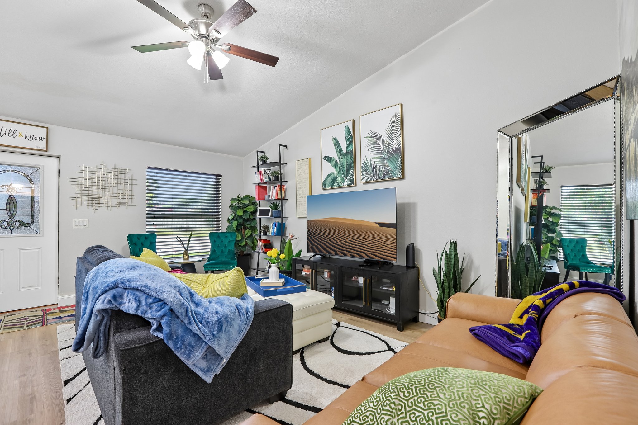 1525 Kestrel Way - S1305 - 006.jpg
