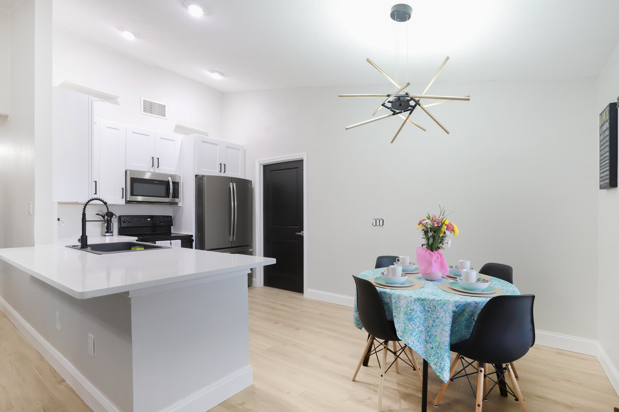 1525 Kestrel Way - S1305 - 010.jpg