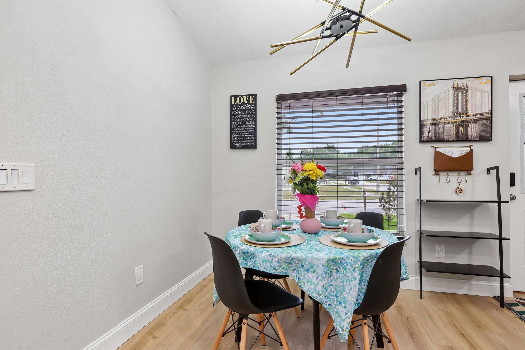 1525 Kestrel Way - S1305 - 014.jpg