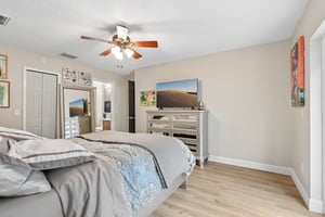 1525 Kestrel Way - S1305 - 022.jpg