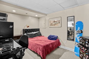  Photo 31