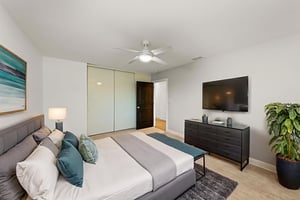 1525 Willow St-47 virtually staged.jpeg