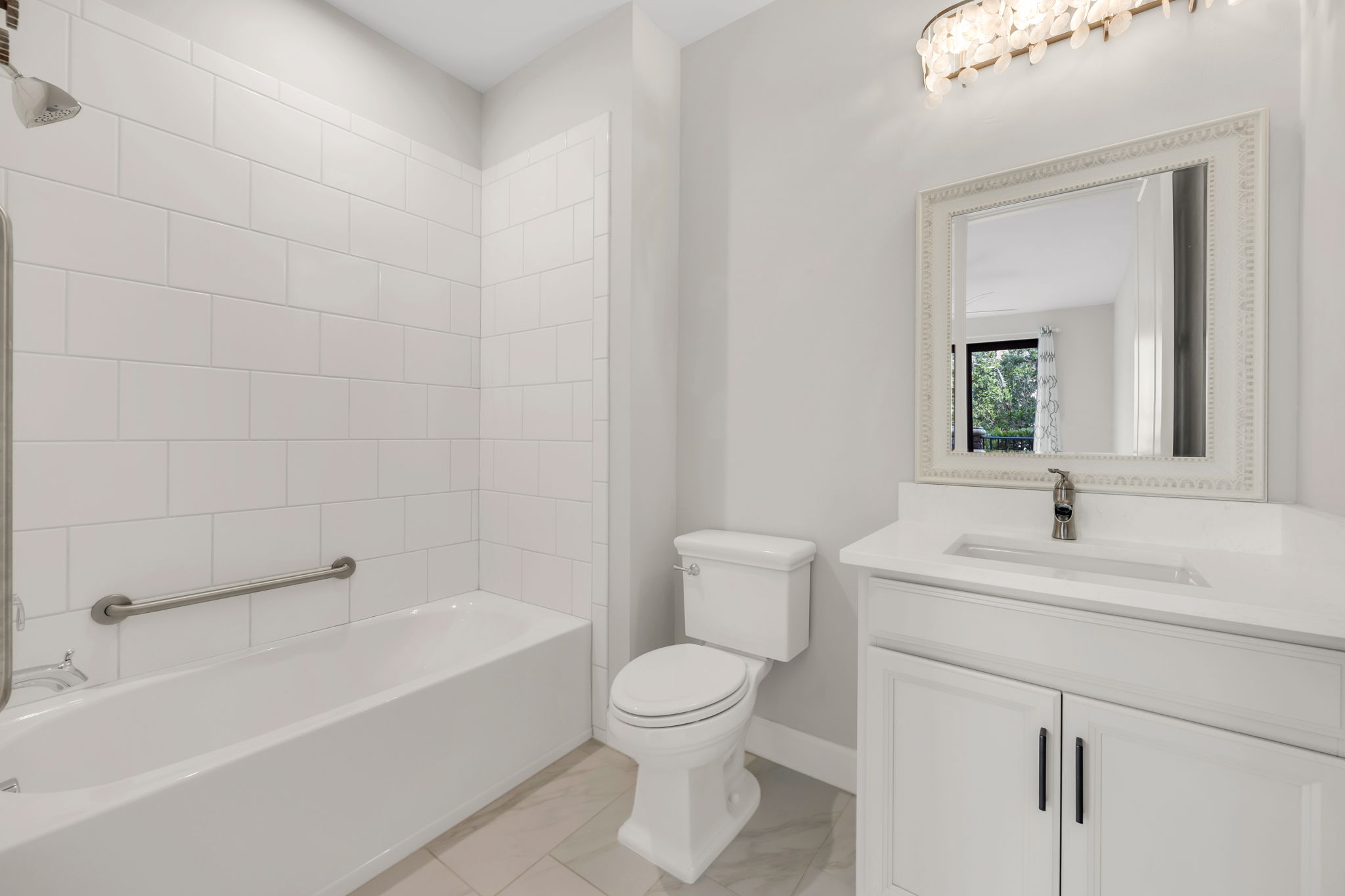 Guest Suite Bath