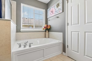 Baltz Ct-S0505-038.jpg
