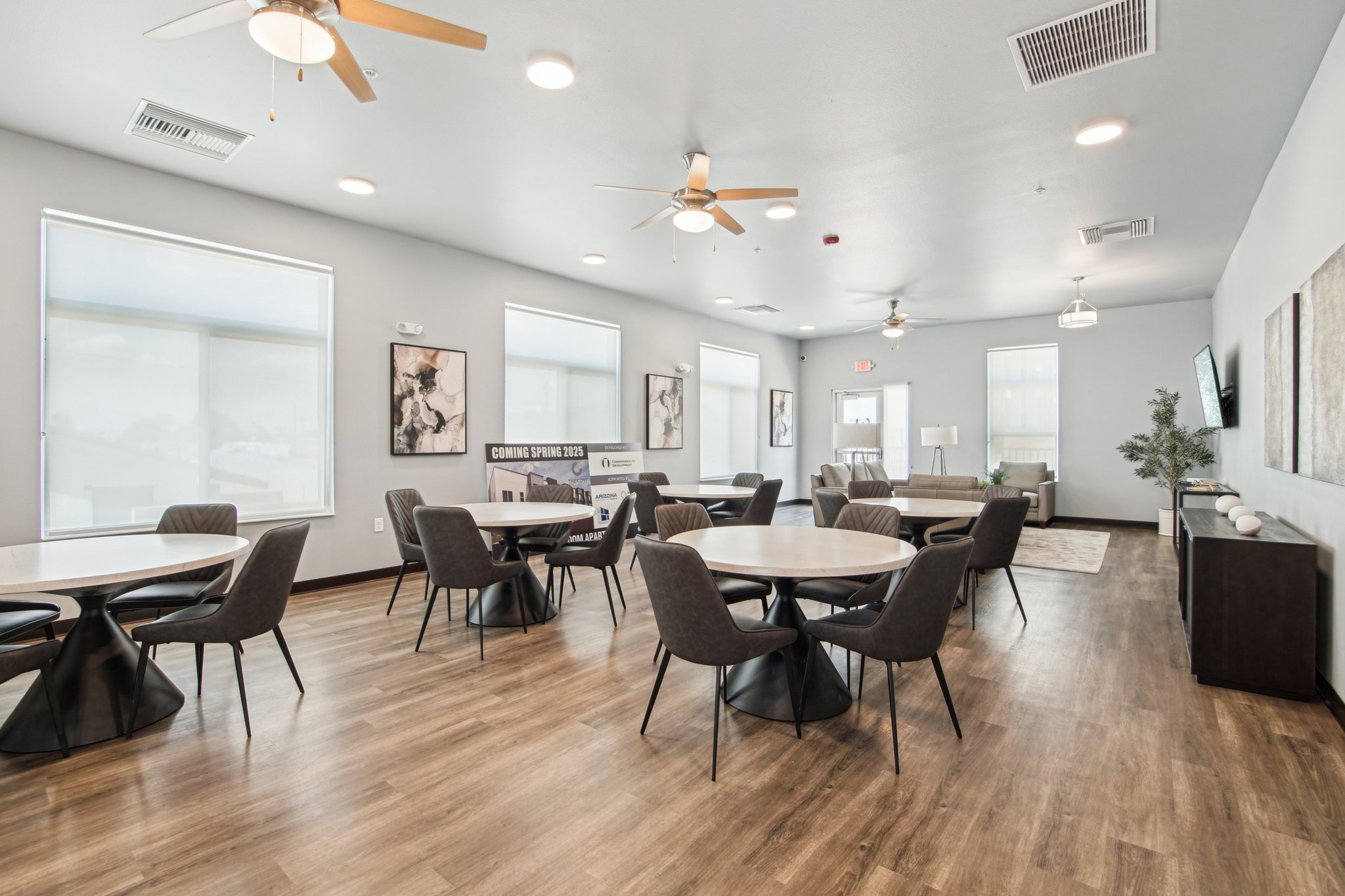 W Desert Cove Ave-0805-904.jpg