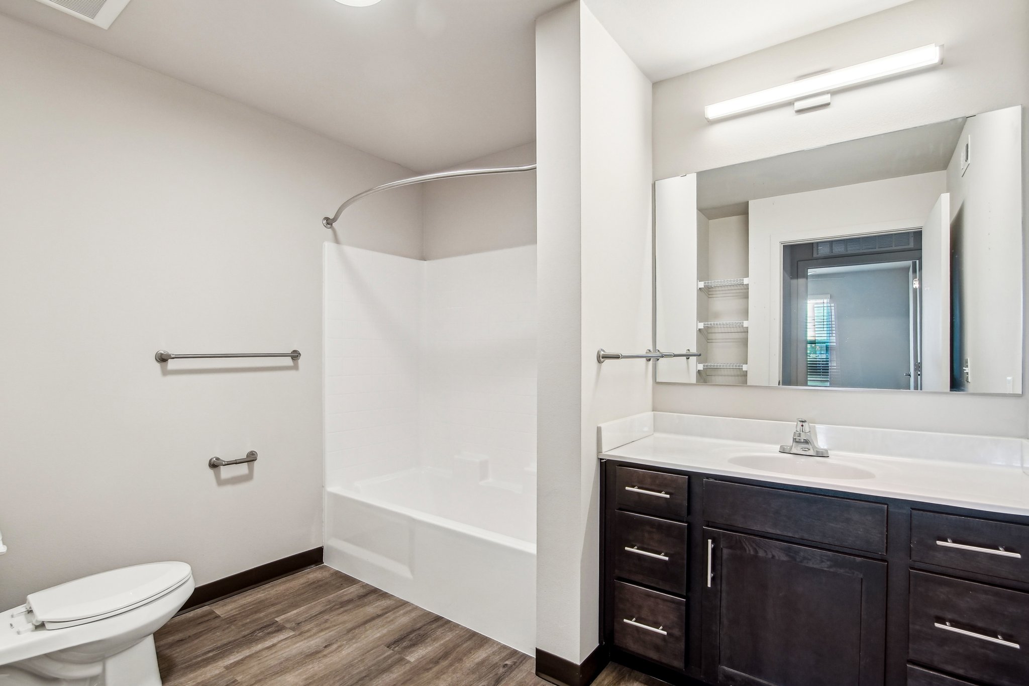 1526 W Desert Cove Ave Unit 136-0805-009.jpg