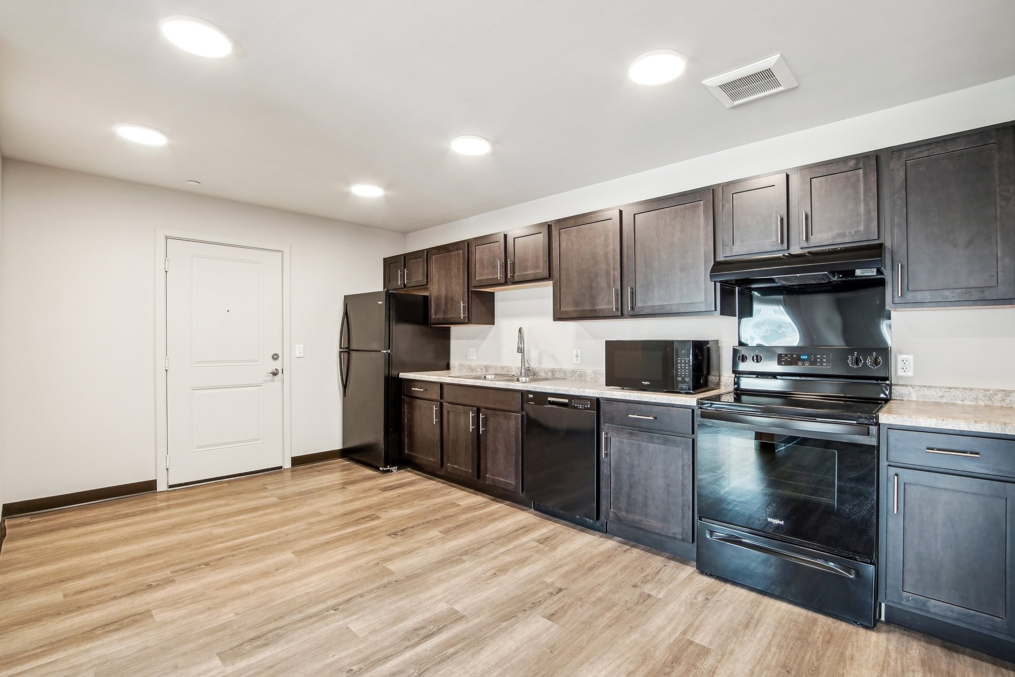 1526 W Desert Cove Ave Unit 134-0805-002.jpg