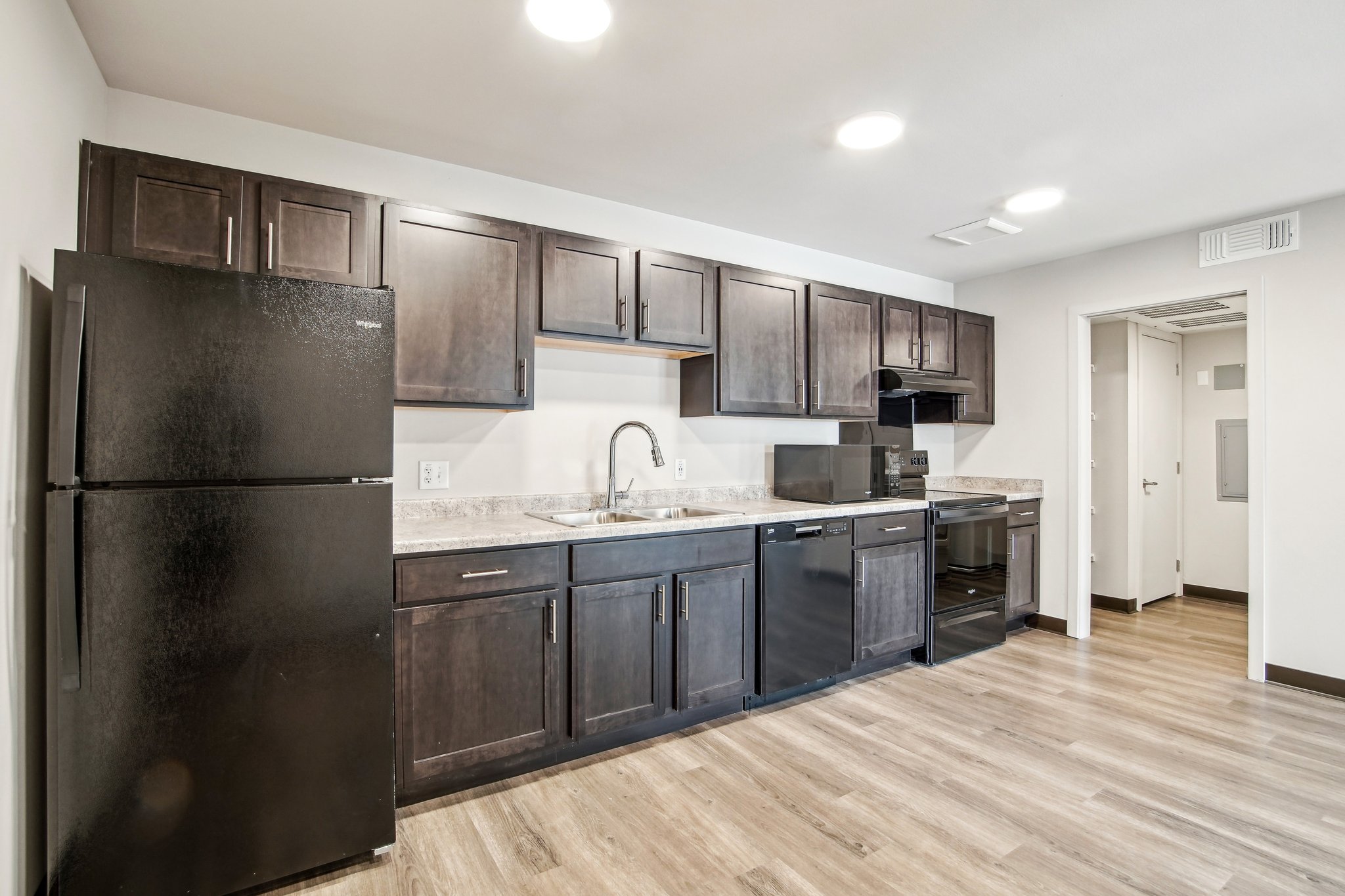 1526 W Desert Cove Ave Unit 134-0805-004.jpg