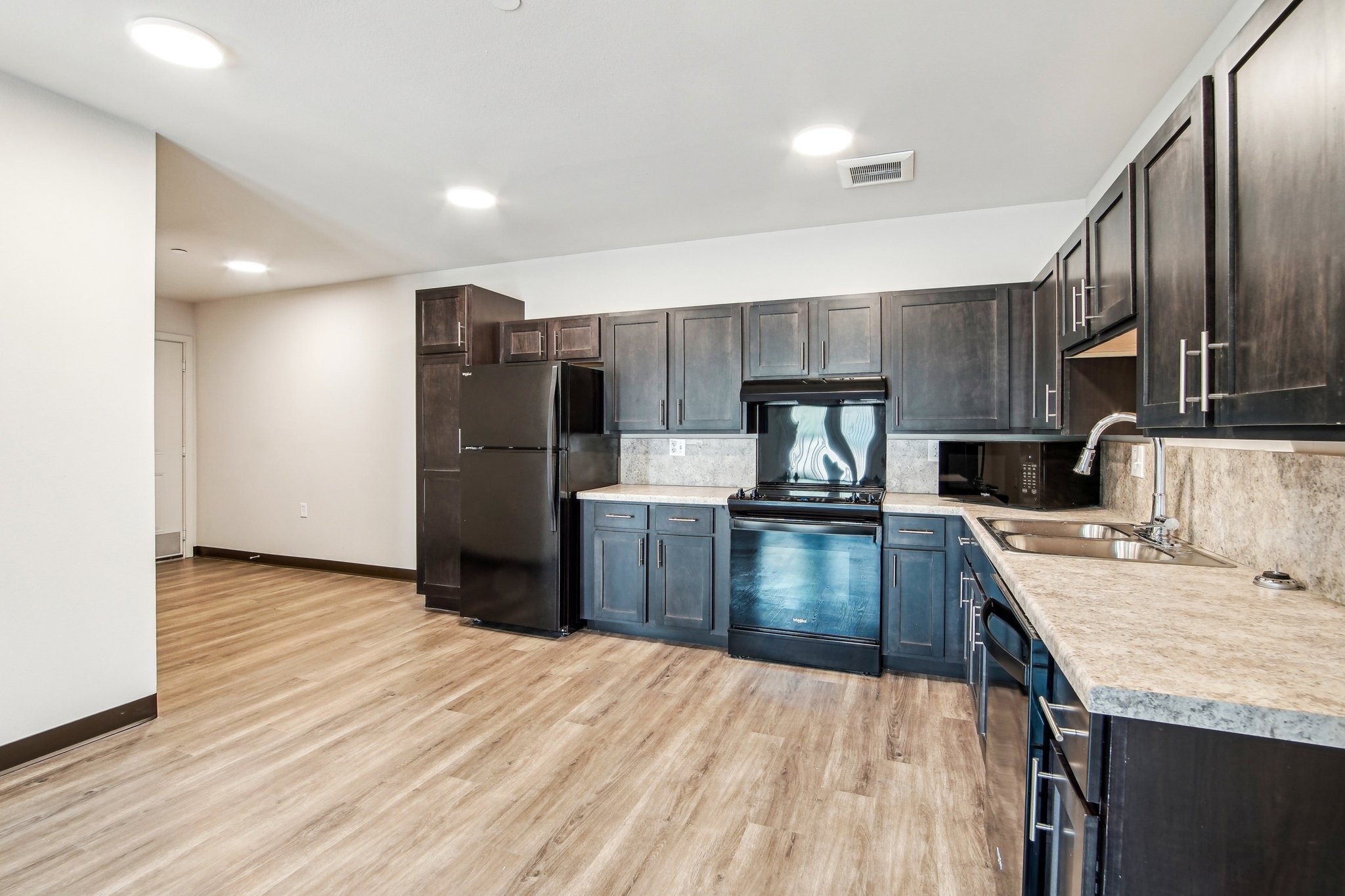 1526 W Desert Cove Ave Unit 119-0805-006.jpg