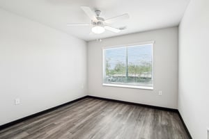 1526 W Desert Cove Ave Unit 136-0805-014.jpg
