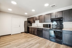 1526 W Desert Cove Ave Unit 134-0805-002.jpg