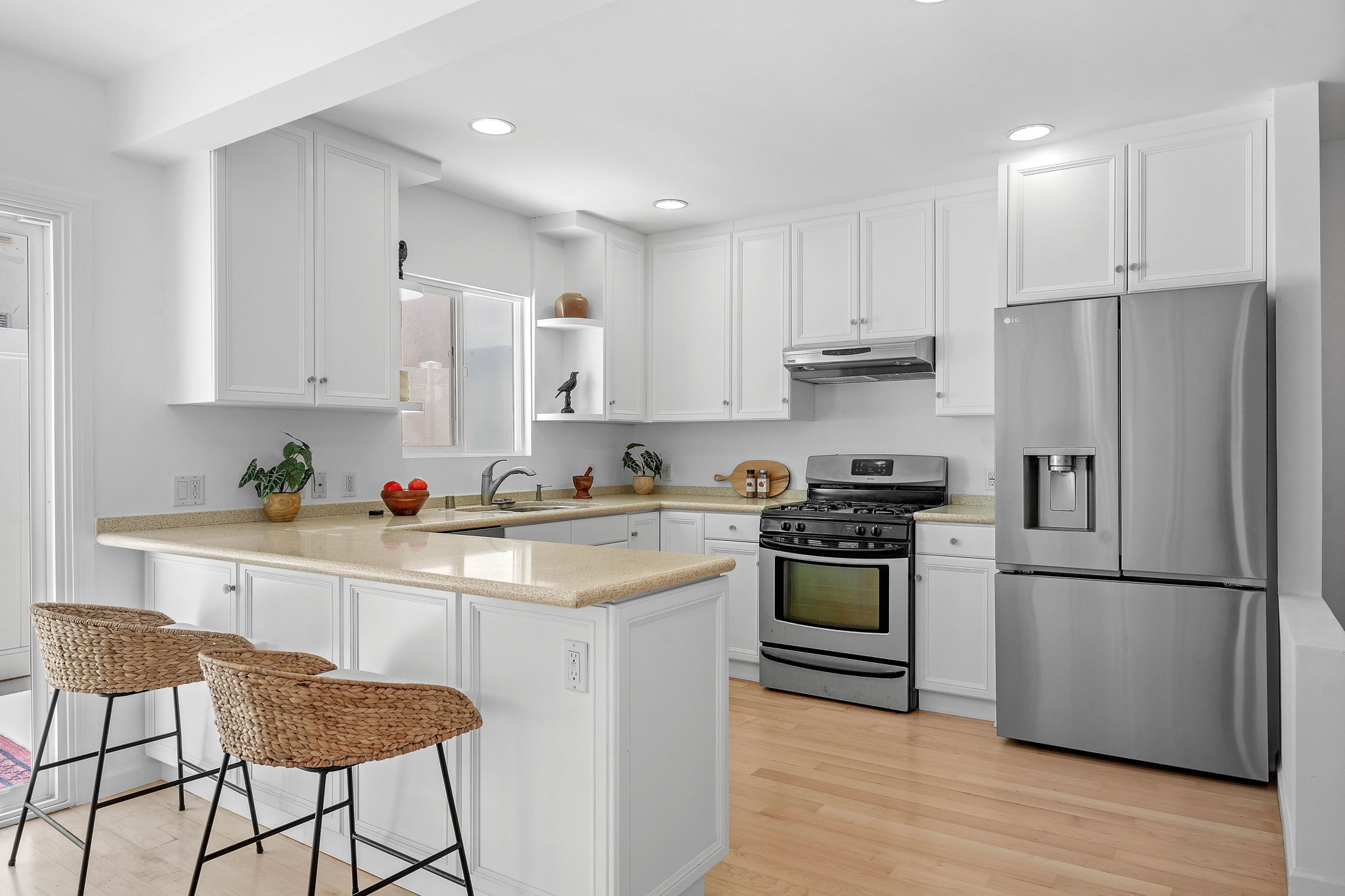 1527 Berkeley Street 5-13