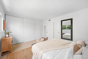 1527 Berkeley Street 5-29